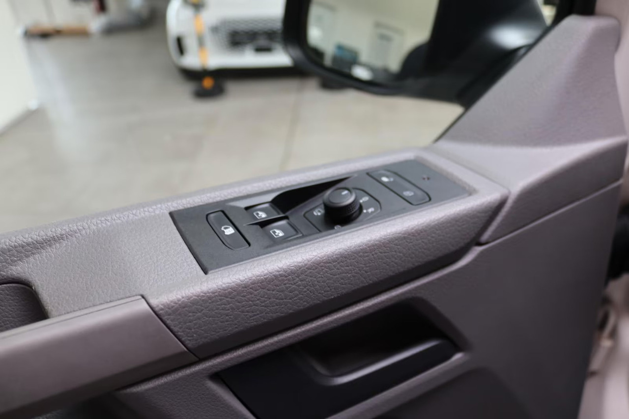 Small van Volkswagen T6: picture 9 Small van Volkswagen T6: picture 9