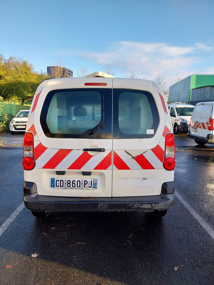 Citroën Berlingo PH2 Diesel. Contrôle technique défavorable pour défaillances majeures. VEHICULE VENDU EN L'ETAT, AUCUNE GARANTIE (il peut y avoir des problèmes mécanique non connus). - Car: picture 3 Citroën Berlingo PH2 Diesel. Contrôle technique défavorable pour défaillances majeures. VEHICULE VENDU EN L'ETAT, AUCUNE GARANTIE (il peut y avoir des problèmes mécanique non connus). - Car: picture 3