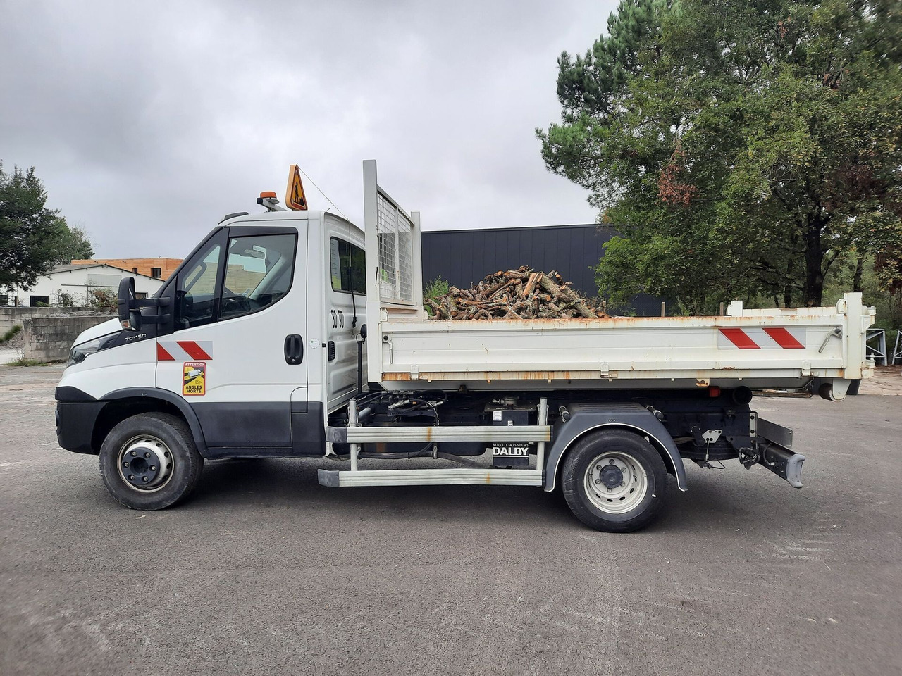 Polybenne Iveco 7 tonnes - Hook lift truck, Commercial vehicle: picture 2 Polybenne Iveco 7 tonnes - Hook lift truck, Commercial vehicle: picture 2