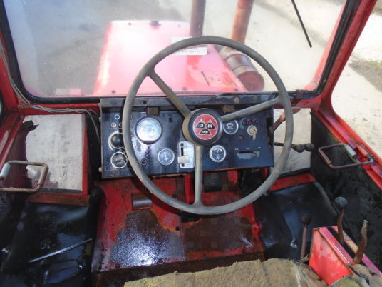 Massey Ferguson 1200 - Farm tractor: picture 4 Massey Ferguson 1200 - Farm tractor: picture 4