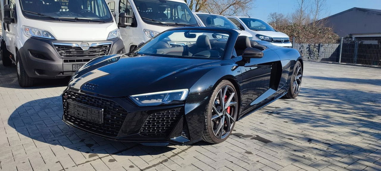 Audi R8 Spyder 5.2 FSI RWD performance - Convertible: picture 1 Audi R8 Spyder 5.2 FSI RWD performance - Convertible: picture 1