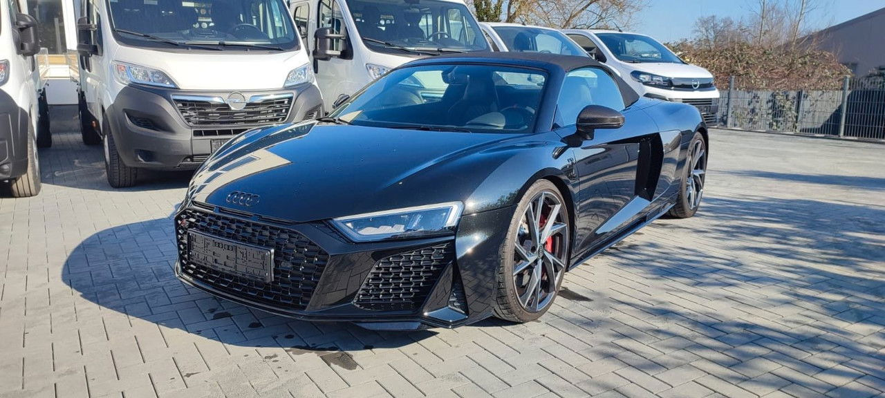 Audi R8 Spyder 5.2 FSI RWD performance - Convertible: picture 3 Audi R8 Spyder 5.2 FSI RWD performance - Convertible: picture 3