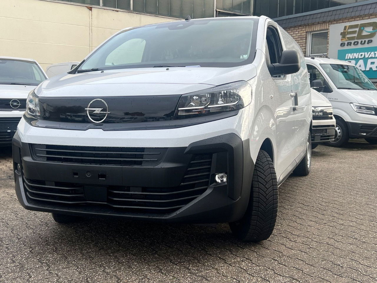 Opel Vivaro Cargo L2 H1 120 PS Allwetter AHK Rückfahr - Panel van: picture 5 Opel Vivaro Cargo L2 H1 120 PS Allwetter AHK Rückfahr - Panel van: picture 5