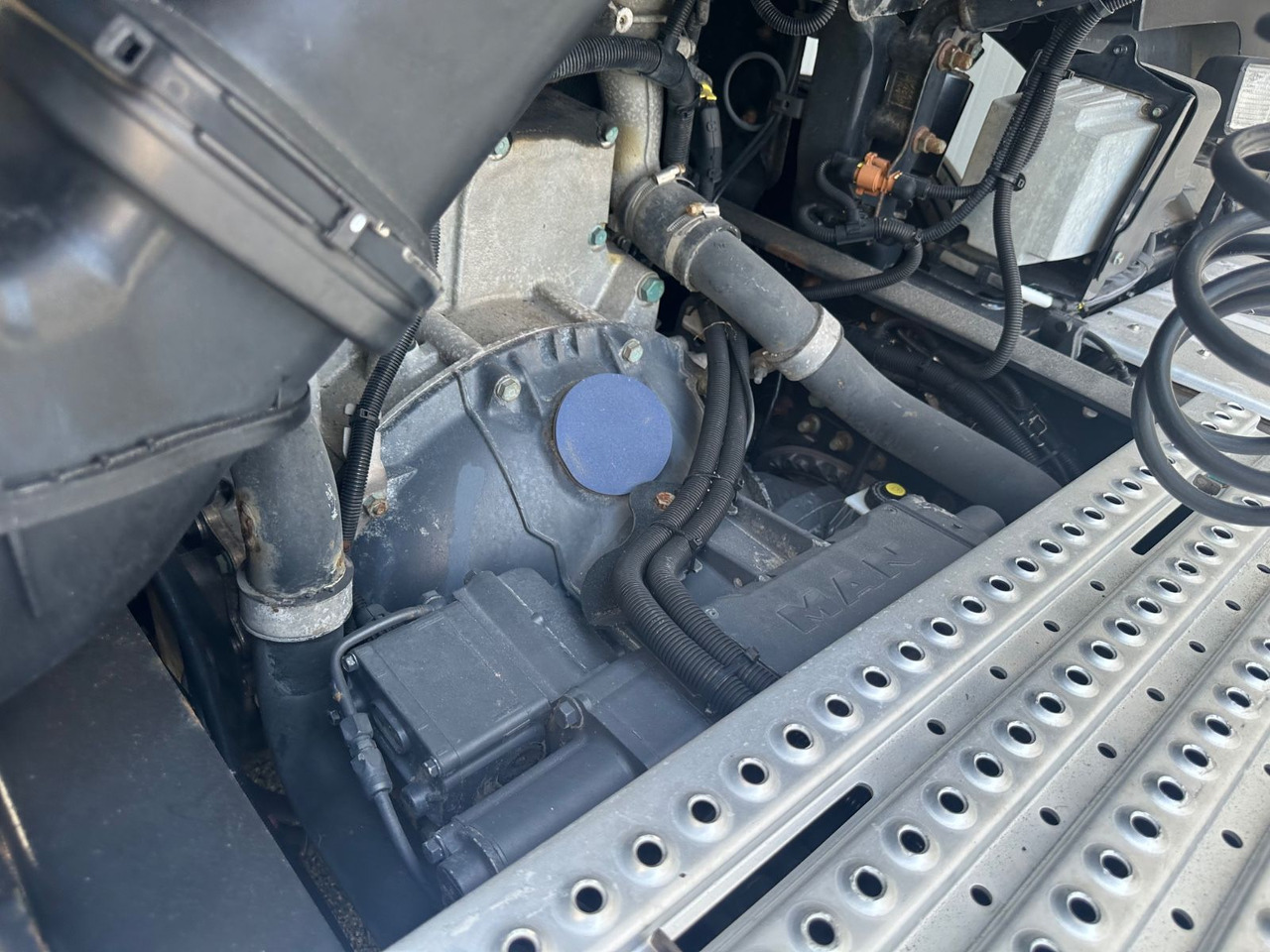 MAN TGX 18.460 XXL Intarder/Standklima - Tractor unit: picture 5 MAN TGX 18.460 XXL Intarder/Standklima - Tractor unit: picture 5