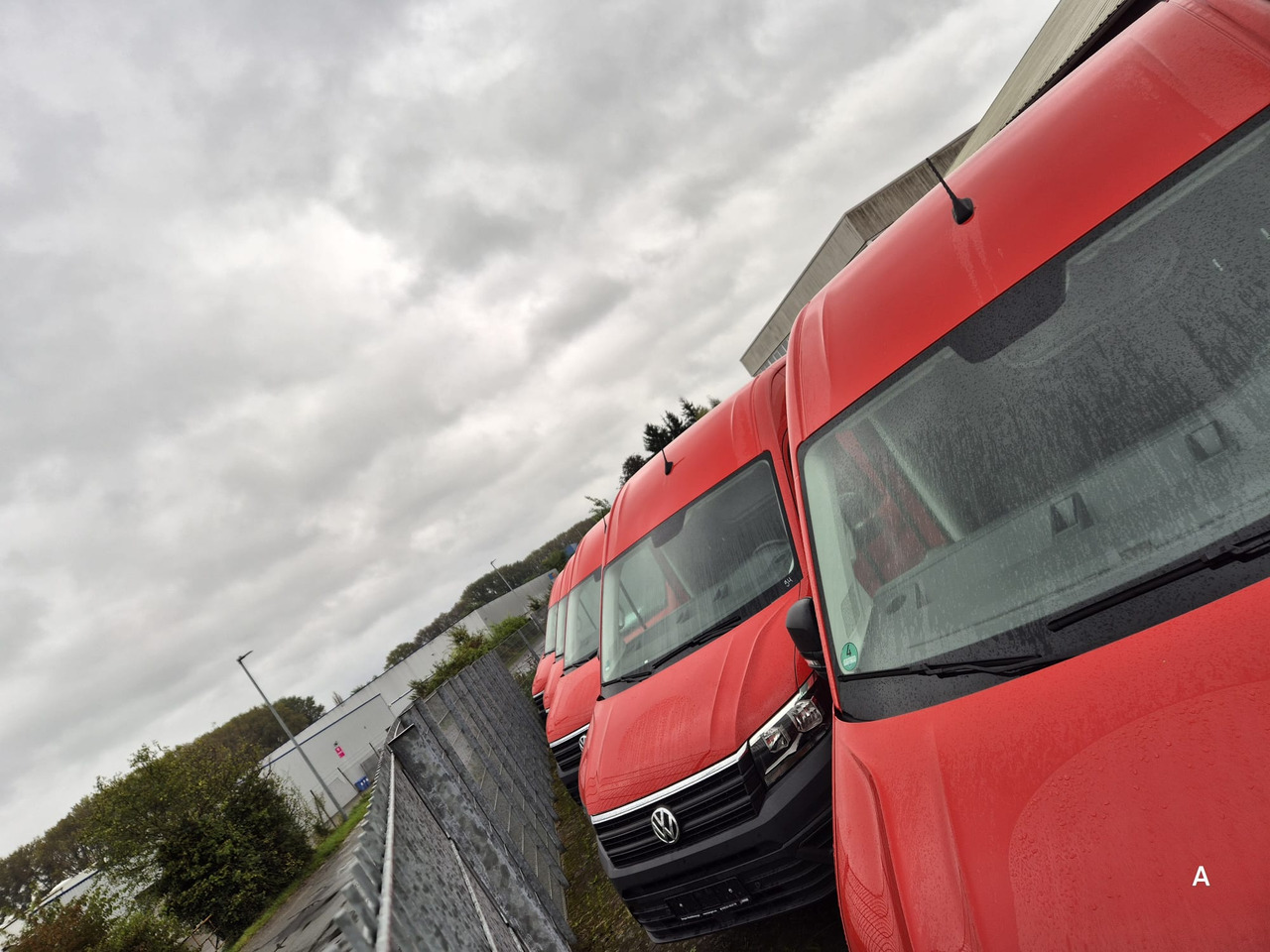 VOLKSWAGEN Crafter 35 Maxi, L4H3 - Closed box van: picture 3 VOLKSWAGEN Crafter 35 Maxi, L4H3 - Closed box van: picture 3