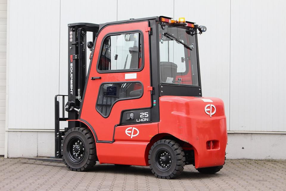 EP EFL252 Triplex Li-ion 111Std. - Electric forklift: picture 4 EP EFL252 Triplex Li-ion 111Std. - Electric forklift: picture 4
