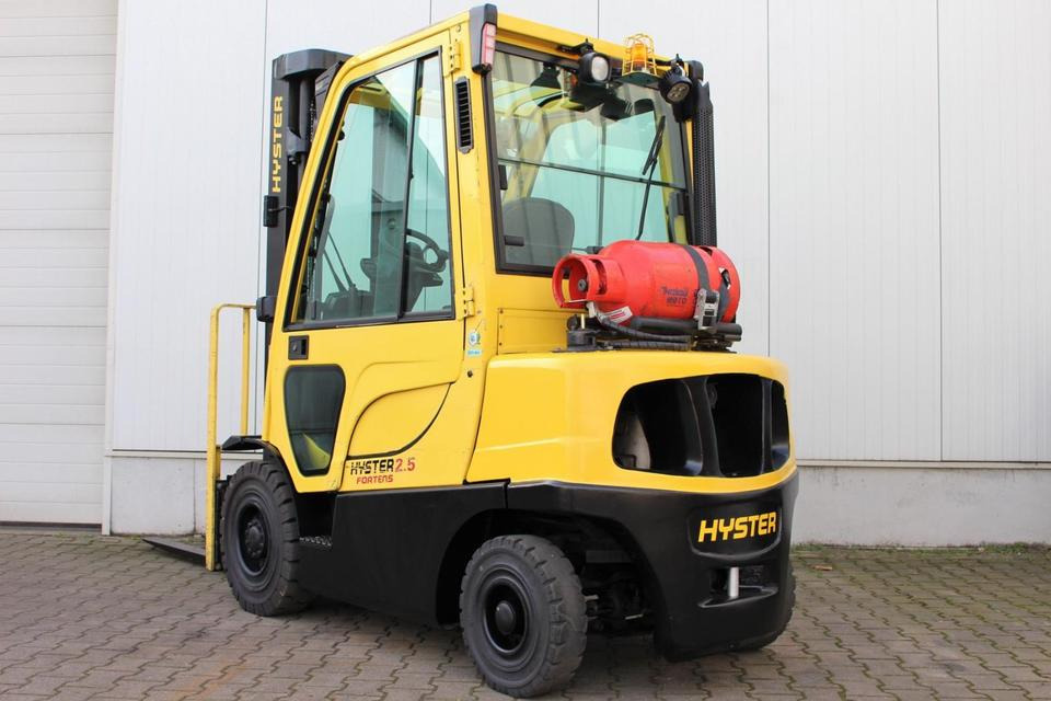 HYSTER H2.5FT Gas 2500kg - 2018 - 5196h - LPG forklift: picture 3 HYSTER H2.5FT Gas 2500kg - 2018 - 5196h - LPG forklift: picture 3
