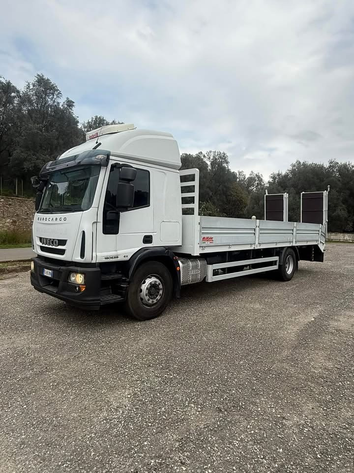 IVECO 180E Pianale Con Rampe Nuovo di fabbrica - Dropside/ Flatbed truck: picture 5 IVECO 180E Pianale Con Rampe Nuovo di fabbrica - Dropside/ Flatbed truck: picture 5