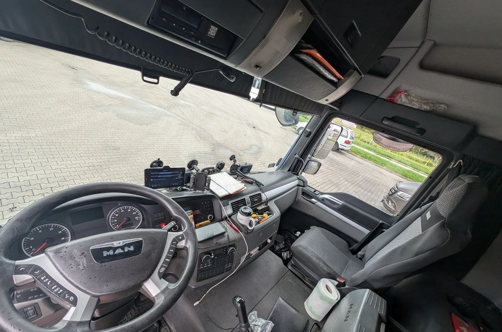 MAN TGL - Curtain side truck: picture 3 MAN TGL - Curtain side truck: picture 3