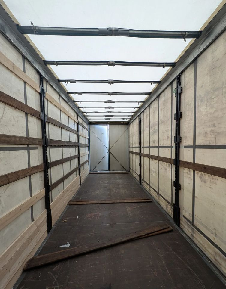 MAN TRUCK TGL - Curtain side truck: picture 4 MAN TRUCK TGL - Curtain side truck: picture 4