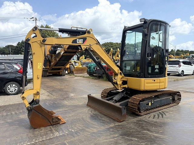 CAT 303ECR - Mini excavator: picture 1 CAT 303ECR - Mini excavator: picture 1