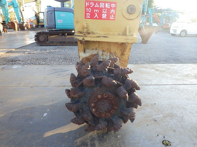 Crawler excavator CAT 321CLCR: picture 12