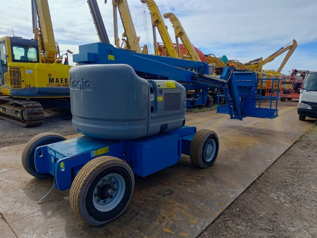 Articulated boom lift GENIE Z-45/25JRT: picture 27