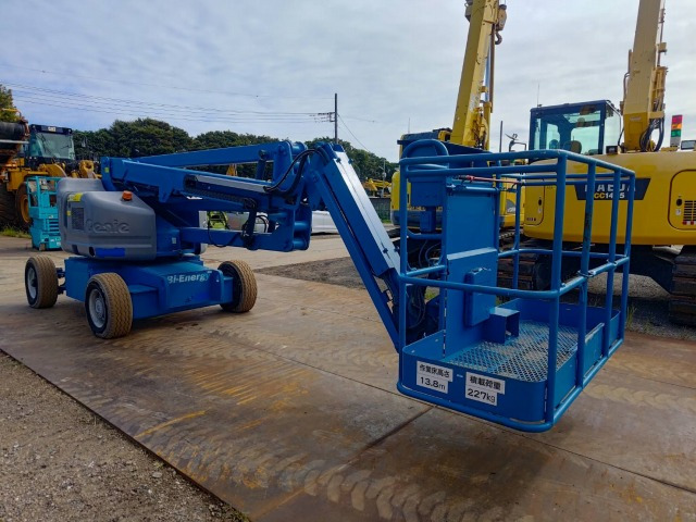 Articulated boom lift GENIE Z-45/25JRT: picture 29