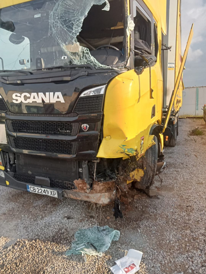SCANIA R460 SUPER, Location: Villareal, Spain - Tractor unit: picture 4 SCANIA R460 SUPER, Location: Villareal, Spain - Tractor unit: picture 4