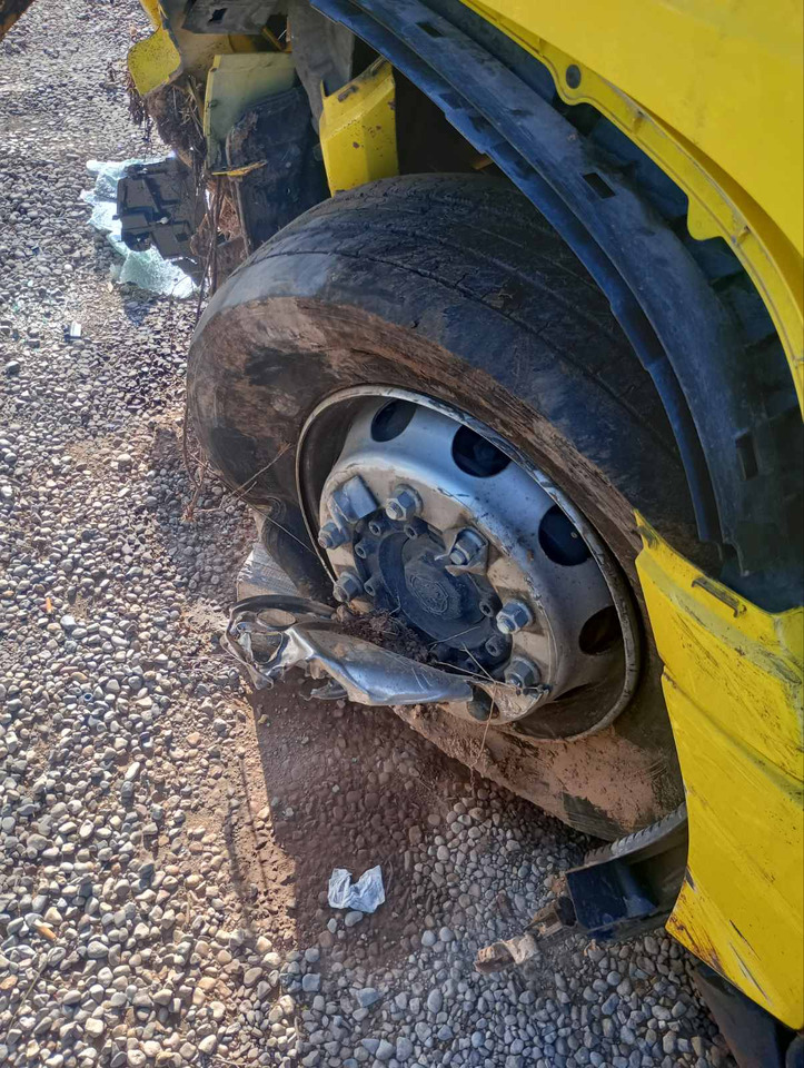 SCANIA R460 SUPER, Location: Villareal, Spain - Tractor unit: picture 5 SCANIA R460 SUPER, Location: Villareal, Spain - Tractor unit: picture 5