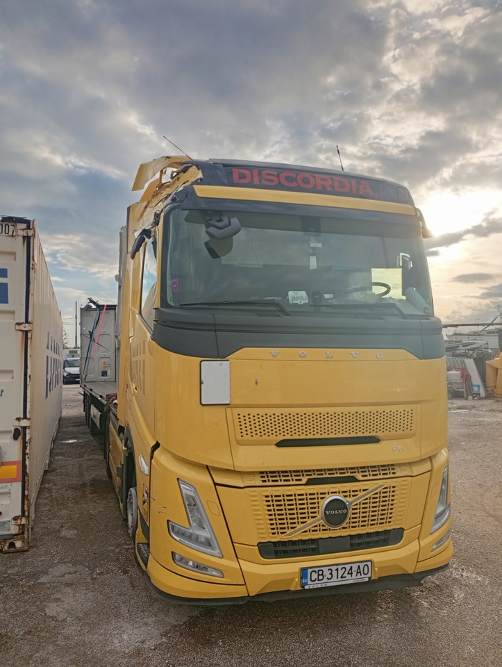 VOLVO FH 460 Aero, Damaged, Located in Bari,Italy - Tractor unit: picture 3 VOLVO FH 460 Aero, Damaged, Located in Bari,Italy - Tractor unit: picture 3