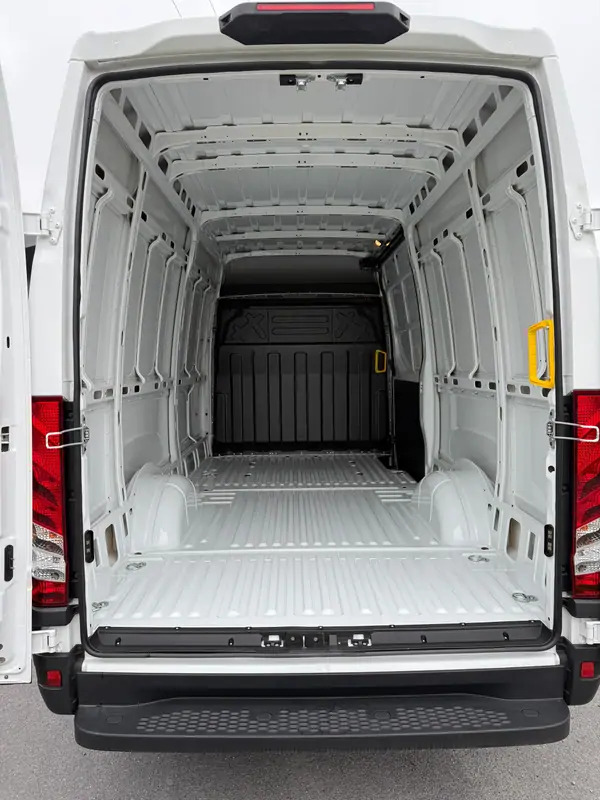 Leasing of Iveco Daily 35-140 *L3H2*DISPO DE STOCK*Airco*Cruise control Iveco Daily 35-140 *L3H2*DISPO DE STOCK*Airco*Cruise control: picture 14 Leasing of Iveco Daily 35-140 *L3H2*DISPO DE STOCK*Airco*Cruise control Iveco Daily 35-140 *L3H2*DISPO DE STOCK*Airco*Cruise control: picture 14