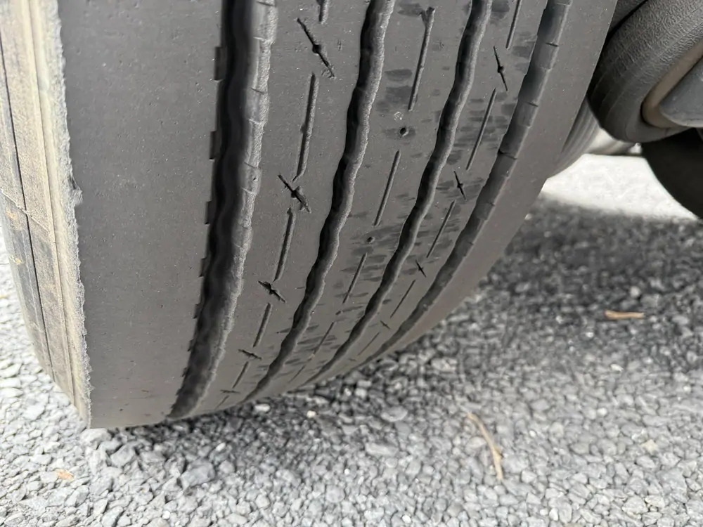 Curtainsider semi-trailer LeciTrailer Tautliner 3E20 Tautliner 3E20*1er essieu relevable*essieux SAF: picture 11 Curtainsider semi-trailer LeciTrailer Tautliner 3E20 Tautliner 3E20*1er essieu relevable*essieux SAF: picture 11