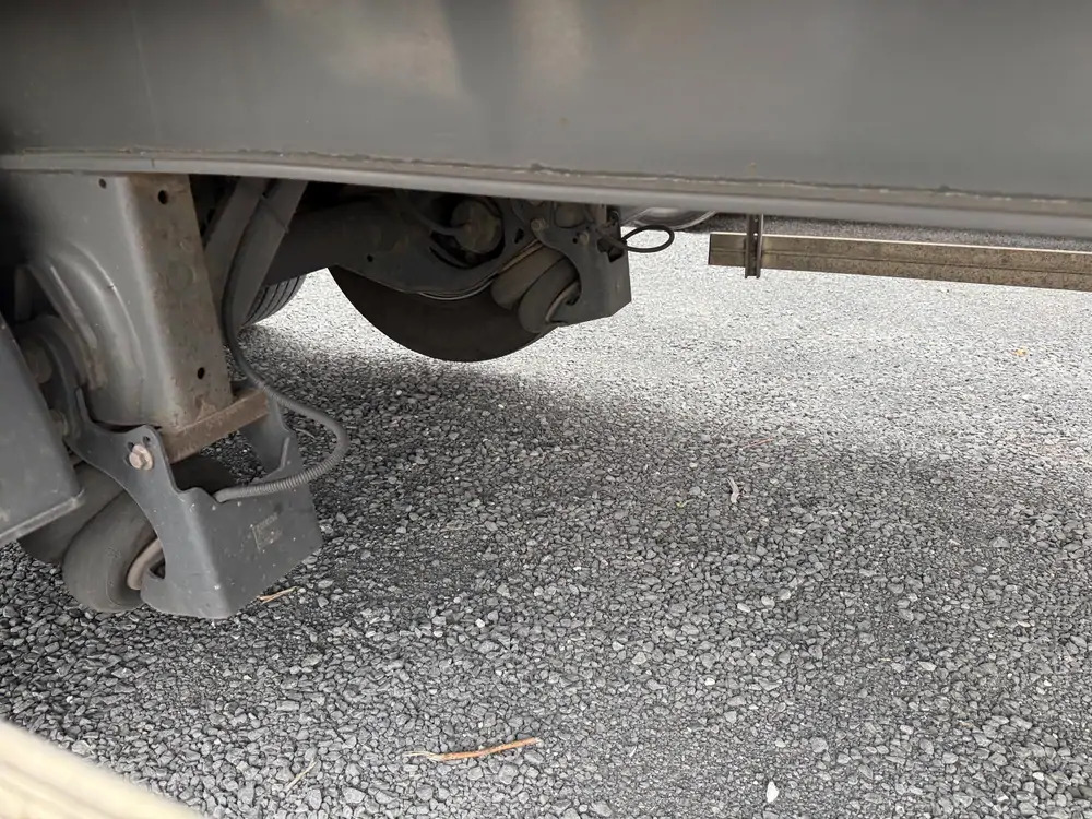 Curtainsider semi-trailer LeciTrailer Tautliner 3E20 Tautliner 3E20*1er essieu relevable*essieux SAF: picture 7 Curtainsider semi-trailer LeciTrailer Tautliner 3E20 Tautliner 3E20*1er essieu relevable*essieux SAF: picture 7