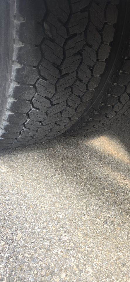 RENAULT - Refrigerated truck: picture 5 RENAULT - Refrigerated truck: picture 5