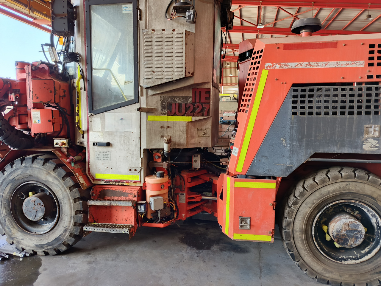 SANDVIK DD321-40C - Mining equipment: picture 2 SANDVIK DD321-40C - Mining equipment: picture 2