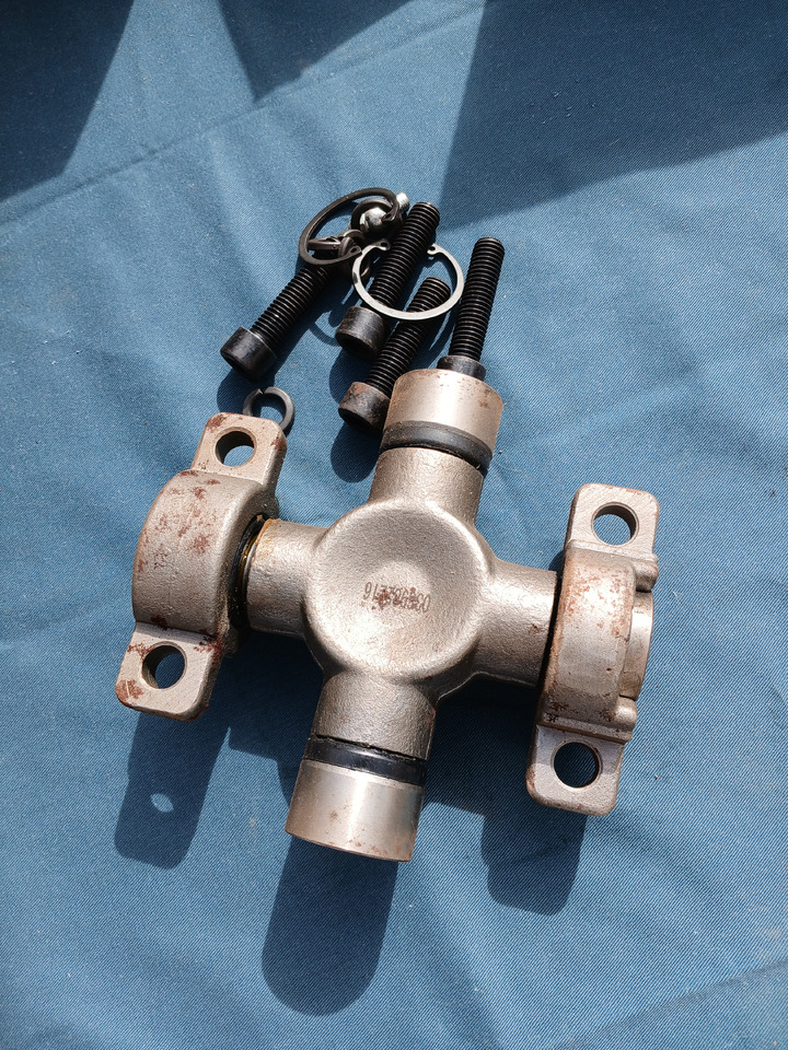 Joint cross for Scania - Transmission: picture 1 Joint cross for Scania - Transmission: picture 1