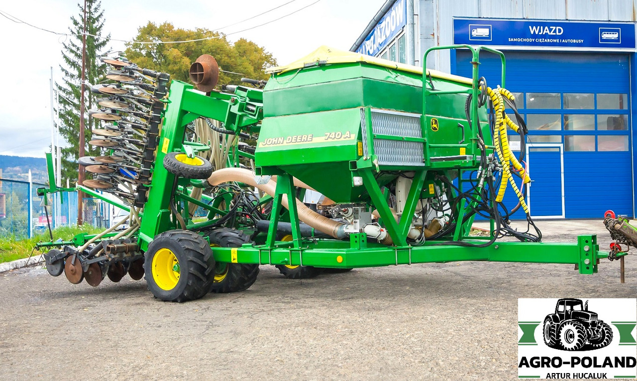 JOHN DEERE 740A - 2008 ROK - 6 M - Seed drill: picture 2 JOHN DEERE 740A - 2008 ROK - 6 M - Seed drill: picture 2