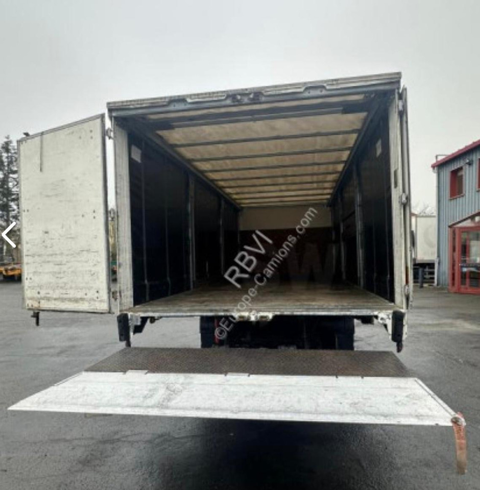 RENAULT MIDLUM 12.220 - Curtain side truck: picture 3 RENAULT MIDLUM 12.220 - Curtain side truck: picture 3