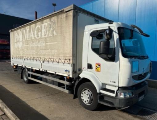 RENAULT midlum 14.220 - Curtain side truck: picture 1 RENAULT midlum 14.220 - Curtain side truck: picture 1