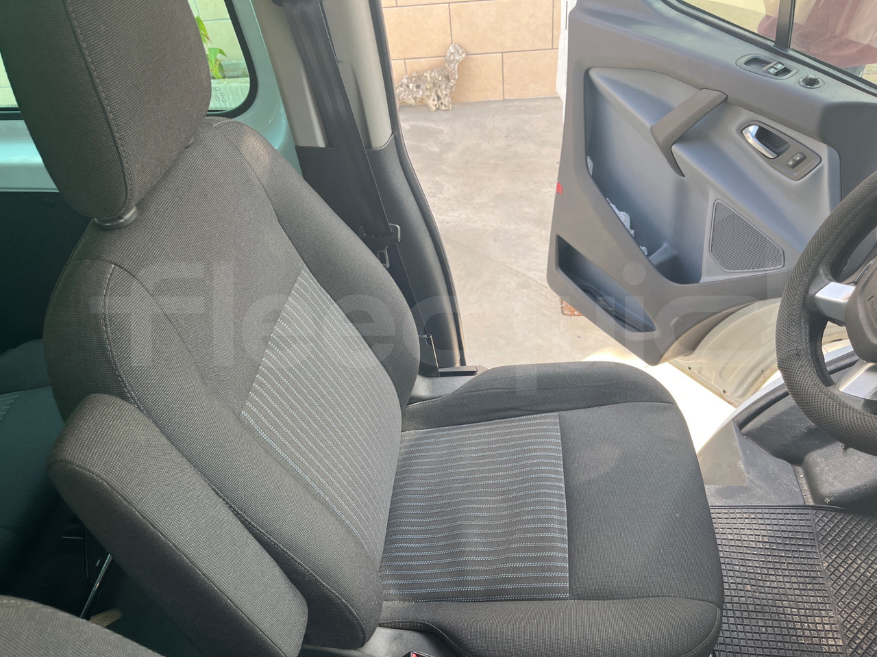 Minibus, People carrier Ford Transit: picture 15 Minibus, People carrier Ford Transit: picture 15