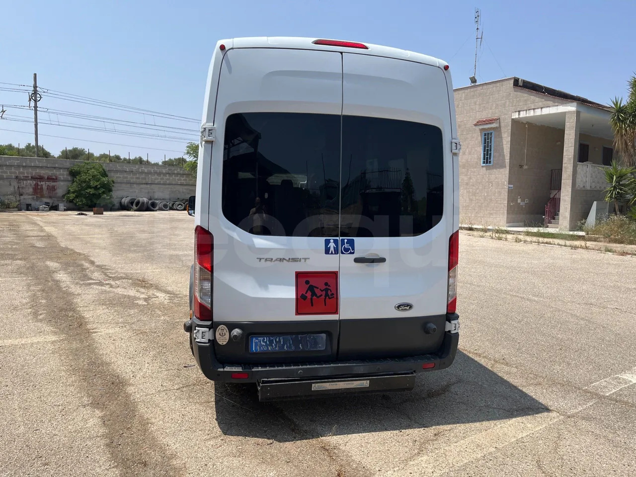 Ford Transit - Minibus, People carrier: picture 5 Ford Transit - Minibus, People carrier: picture 5