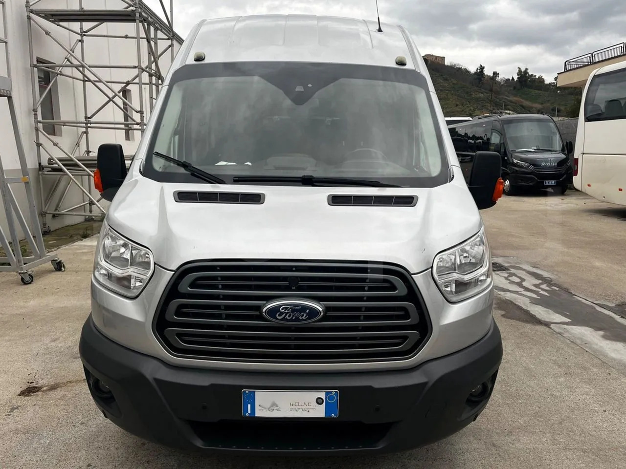 Ford Transit - Minibus, People carrier: picture 2 Ford Transit - Minibus, People carrier: picture 2