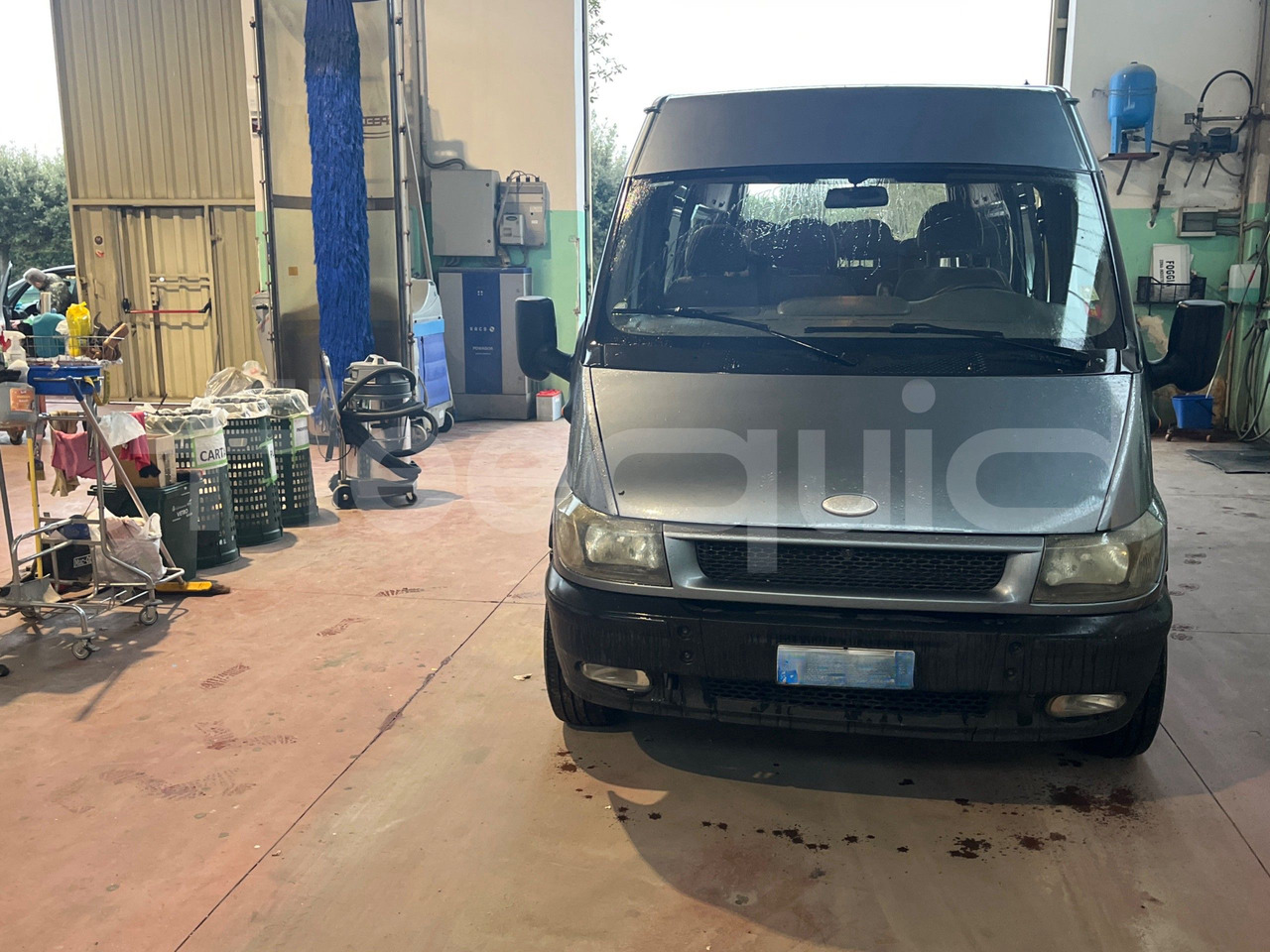 Ford Transit - Minibus, People carrier: picture 2 Ford Transit - Minibus, People carrier: picture 2