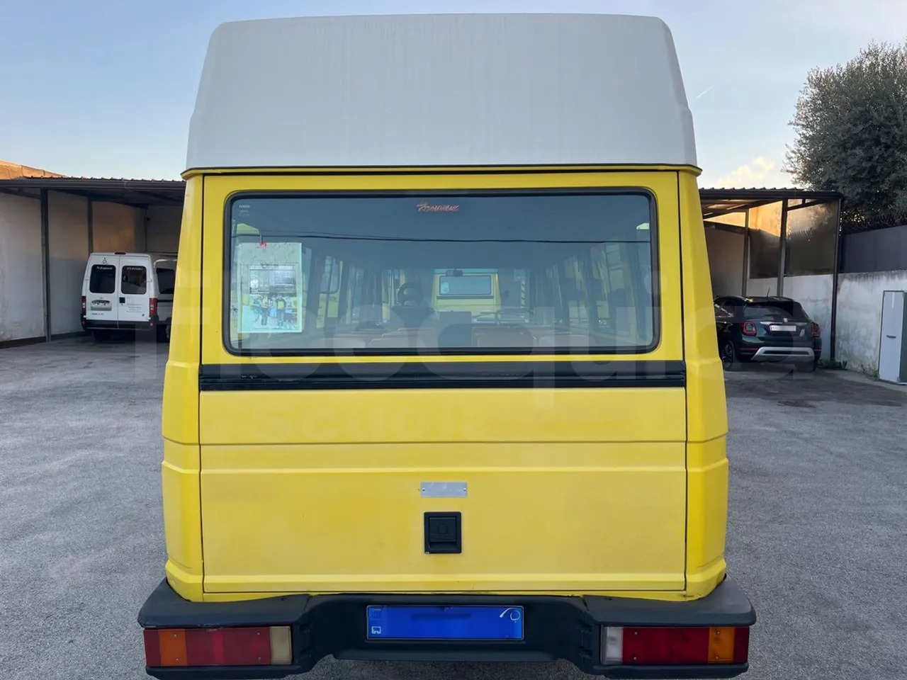 Iveco A45E10 - Minibus, People carrier: picture 5 Iveco A45E10 - Minibus, People carrier: picture 5