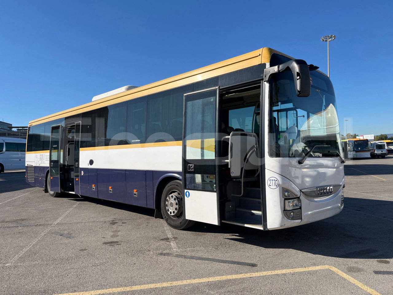 Suburban bus Iveco Crossway: picture 11