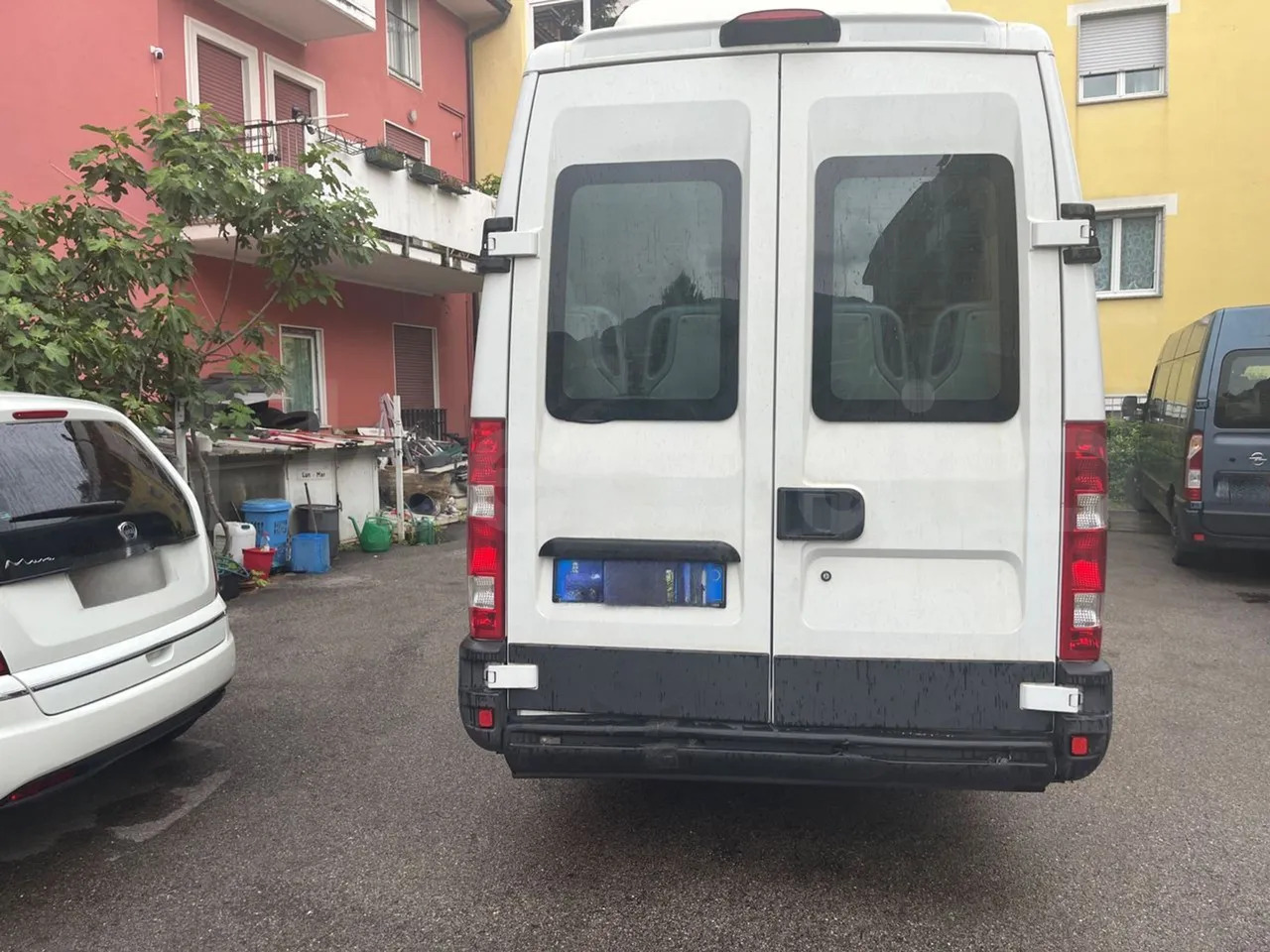 Iveco Daily - Minibus, People carrier: picture 5 Iveco Daily - Minibus, People carrier: picture 5