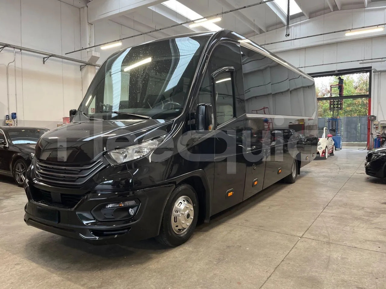 Iveco Daily - Coach: picture 4 Iveco Daily - Coach: picture 4