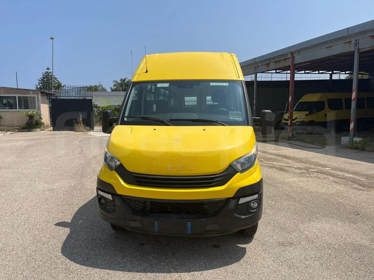Iveco Daily - School bus: picture 2 Iveco Daily - School bus: picture 2