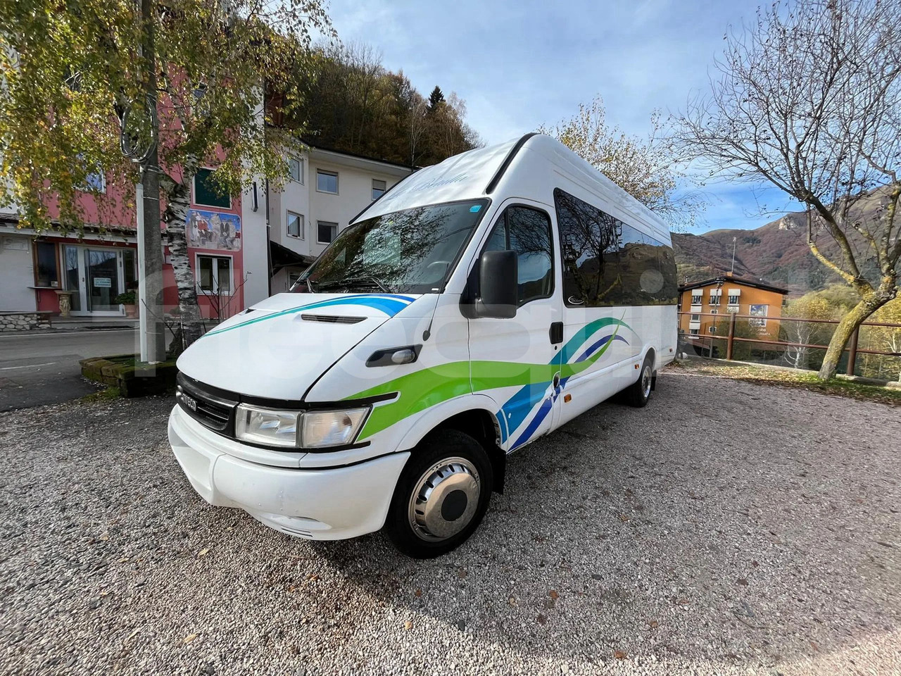 Iveco Daily - Minibus, People carrier: picture 4 Iveco Daily - Minibus, People carrier: picture 4