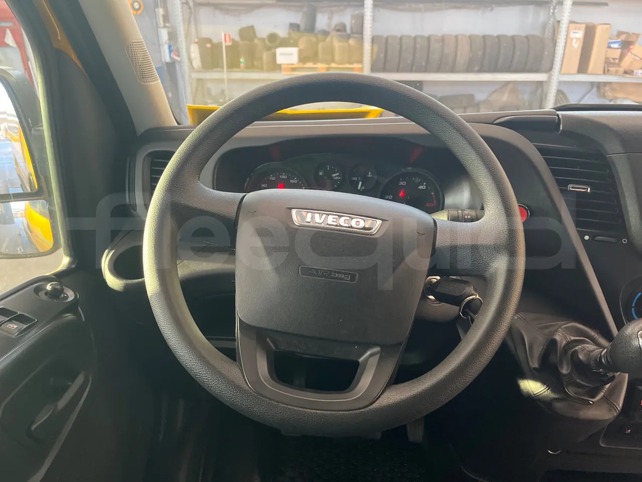 School bus Iveco Daily: picture 19