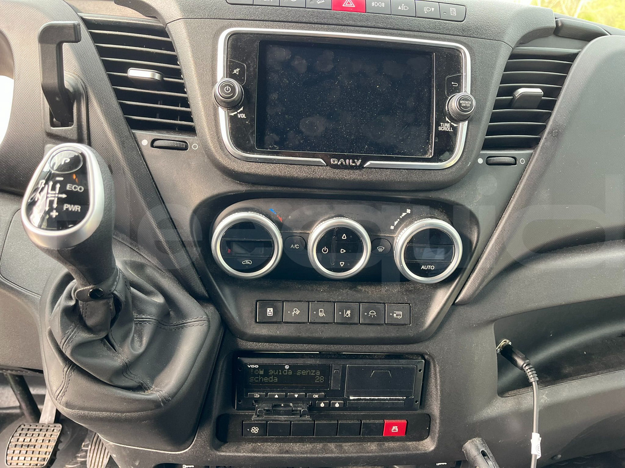 Iveco Daily - Minibus, People carrier: picture 2 Iveco Daily - Minibus, People carrier: picture 2
