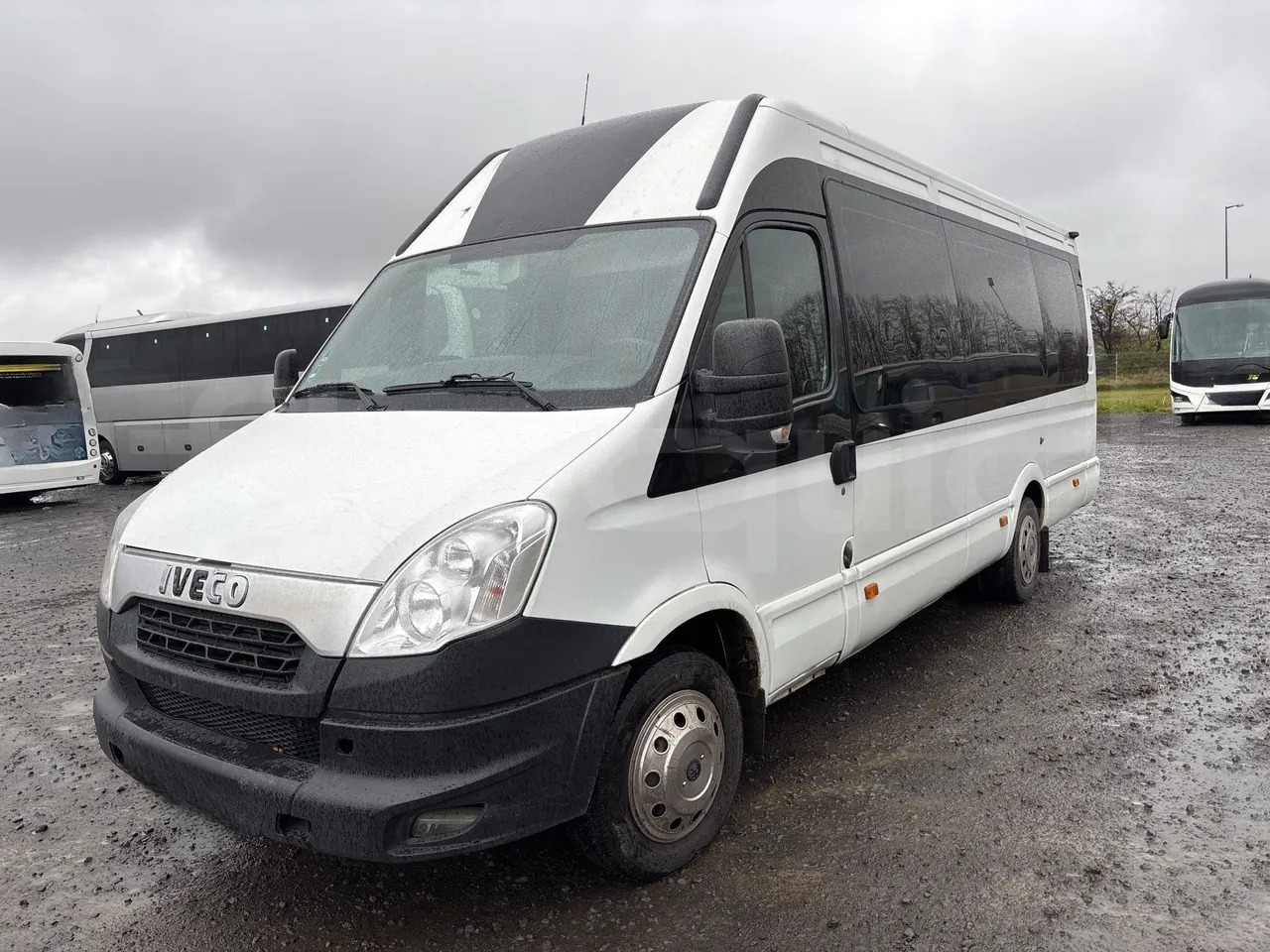 Iveco Daily - Minibus, People carrier: picture 3 Iveco Daily - Minibus, People carrier: picture 3