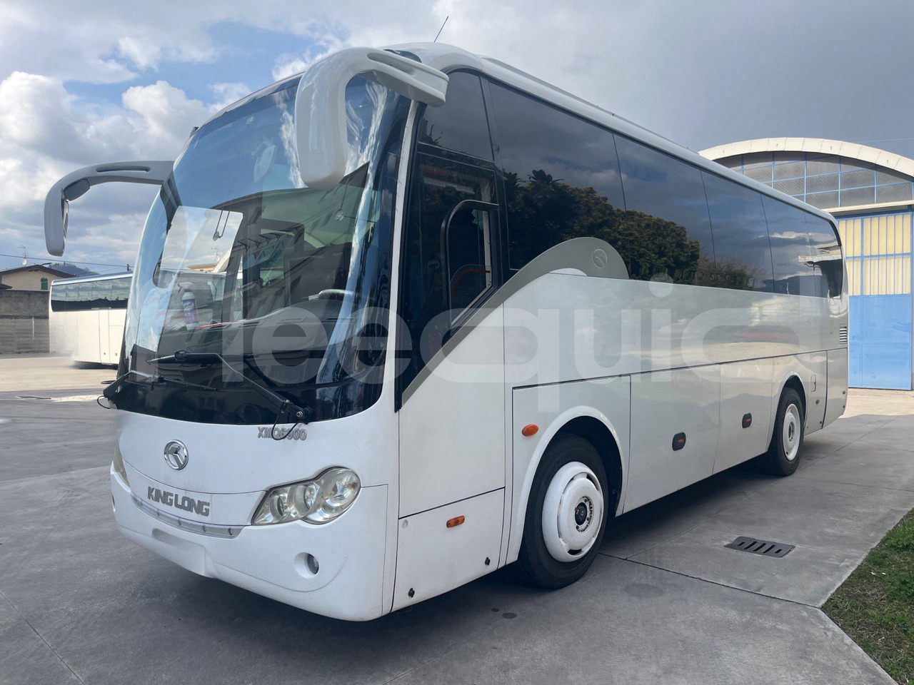King Long XMQ6900 - Coach: picture 4 King Long XMQ6900 - Coach: picture 4