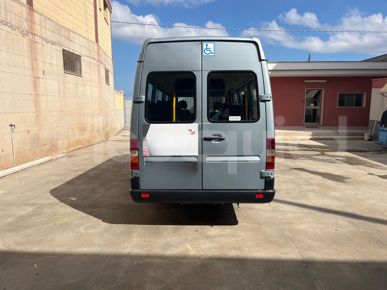 Mercedes-Benz Sprinter - Minibus, People carrier: picture 5 Mercedes-Benz Sprinter - Minibus, People carrier: picture 5