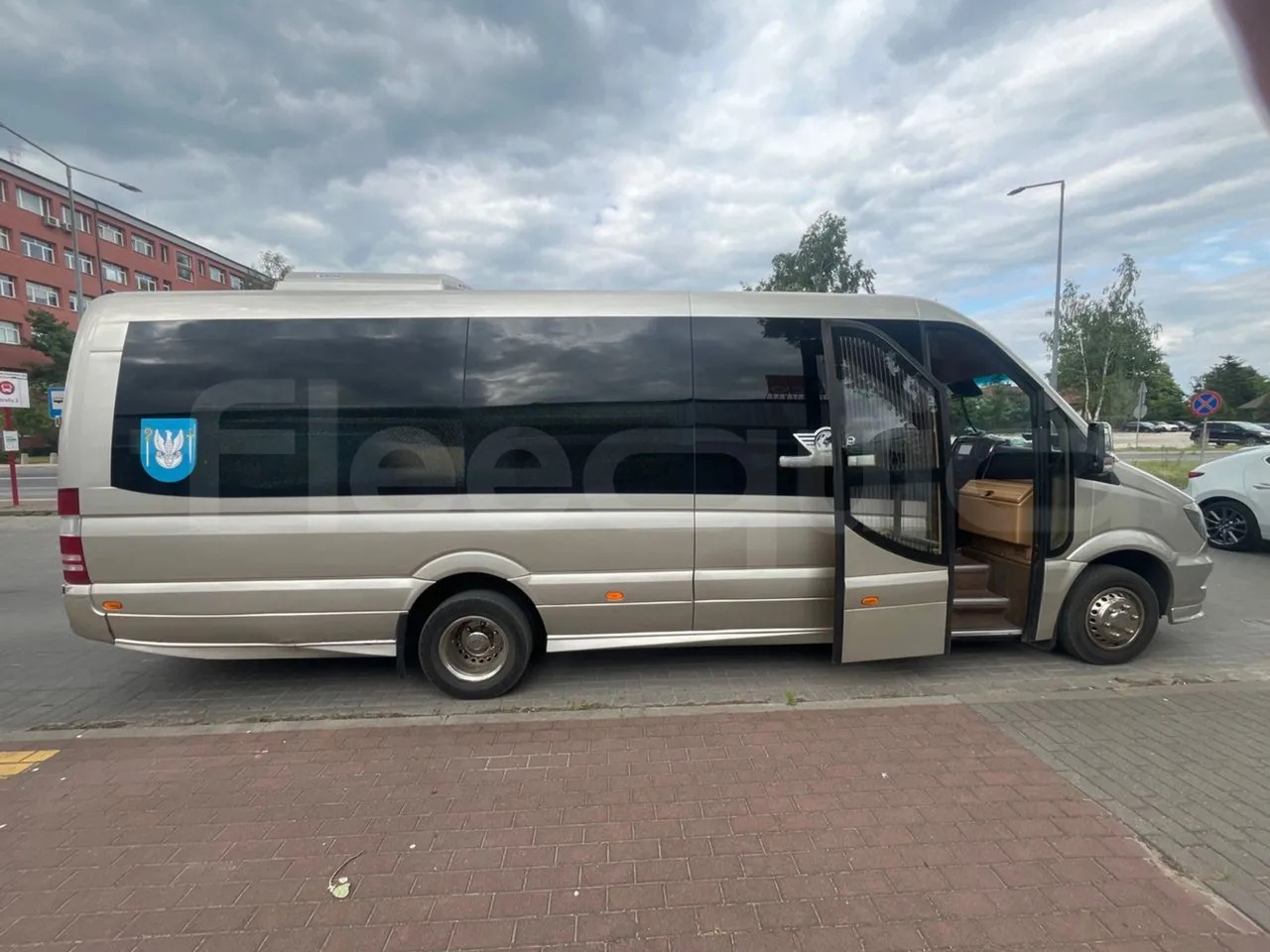 Mercedes-Benz Sprinter - Minibus, People carrier: picture 4 Mercedes-Benz Sprinter - Minibus, People carrier: picture 4