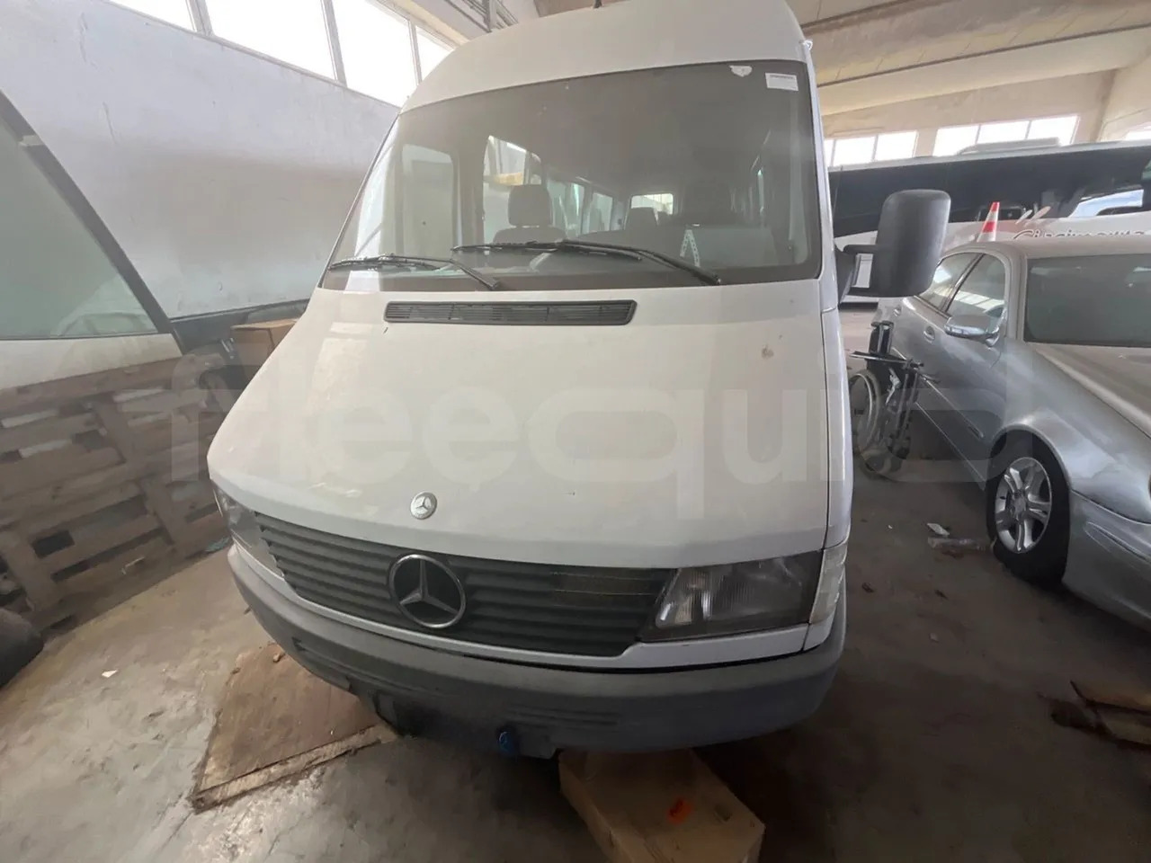 Mercedes-Benz Sprinter - Minibus, People carrier: picture 2 Mercedes-Benz Sprinter - Minibus, People carrier: picture 2