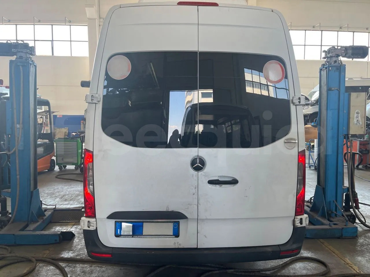 Mercedes-Benz Sprinter - Minibus, People carrier: picture 5 Mercedes-Benz Sprinter - Minibus, People carrier: picture 5