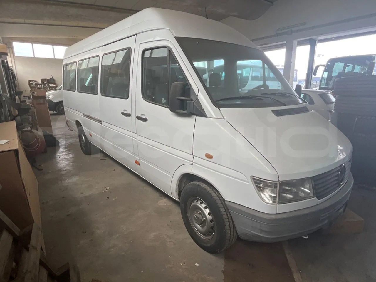 Mercedes-Benz Sprinter - Minibus, People carrier: picture 1 Mercedes-Benz Sprinter - Minibus, People carrier: picture 1