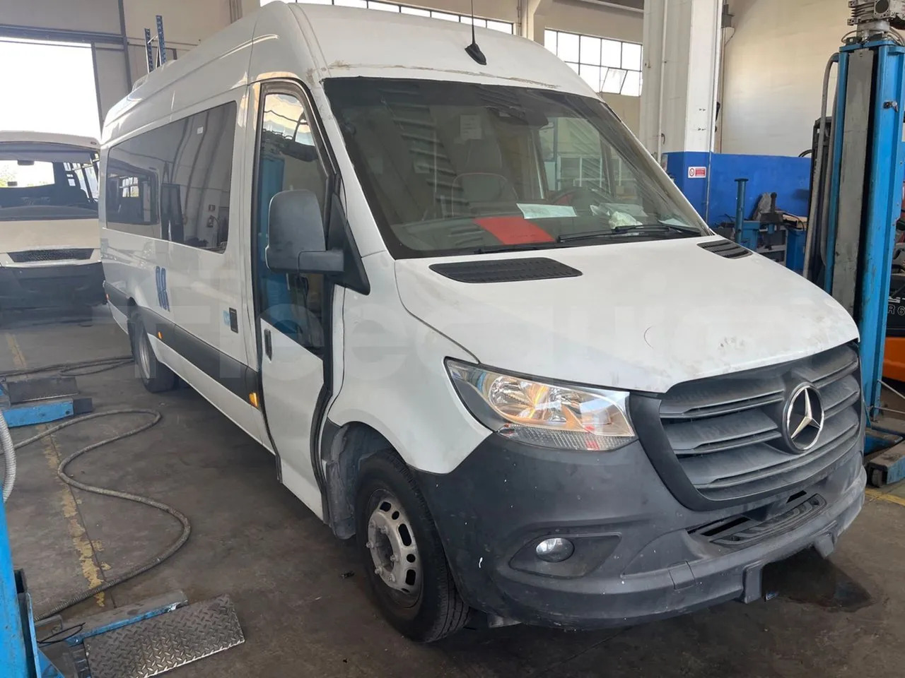 Mercedes-Benz Sprinter - Minibus, People carrier: picture 1 Mercedes-Benz Sprinter - Minibus, People carrier: picture 1